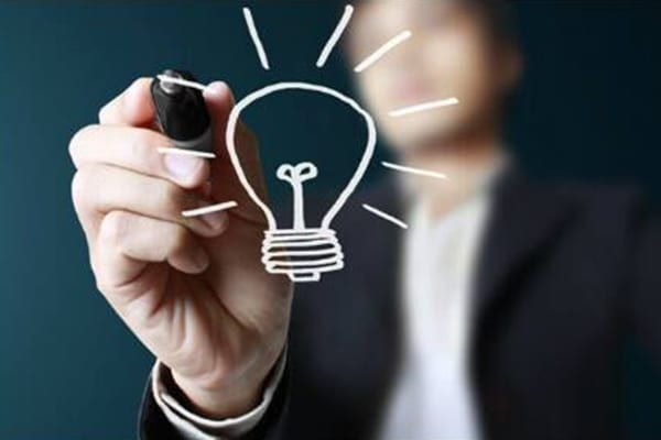 Man drawing idea icon