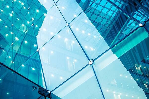 fire_suppresion_modern_glass_architecture